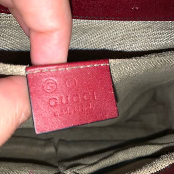 SOLD GUCCI
Microguccissima Medium Emily Chain Shoulder - Picture 14 of 16